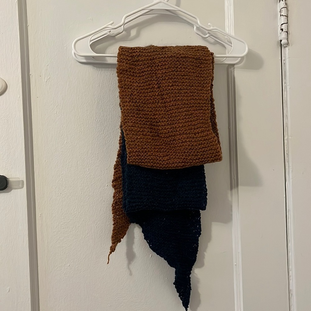 Gold and navy wool scarf